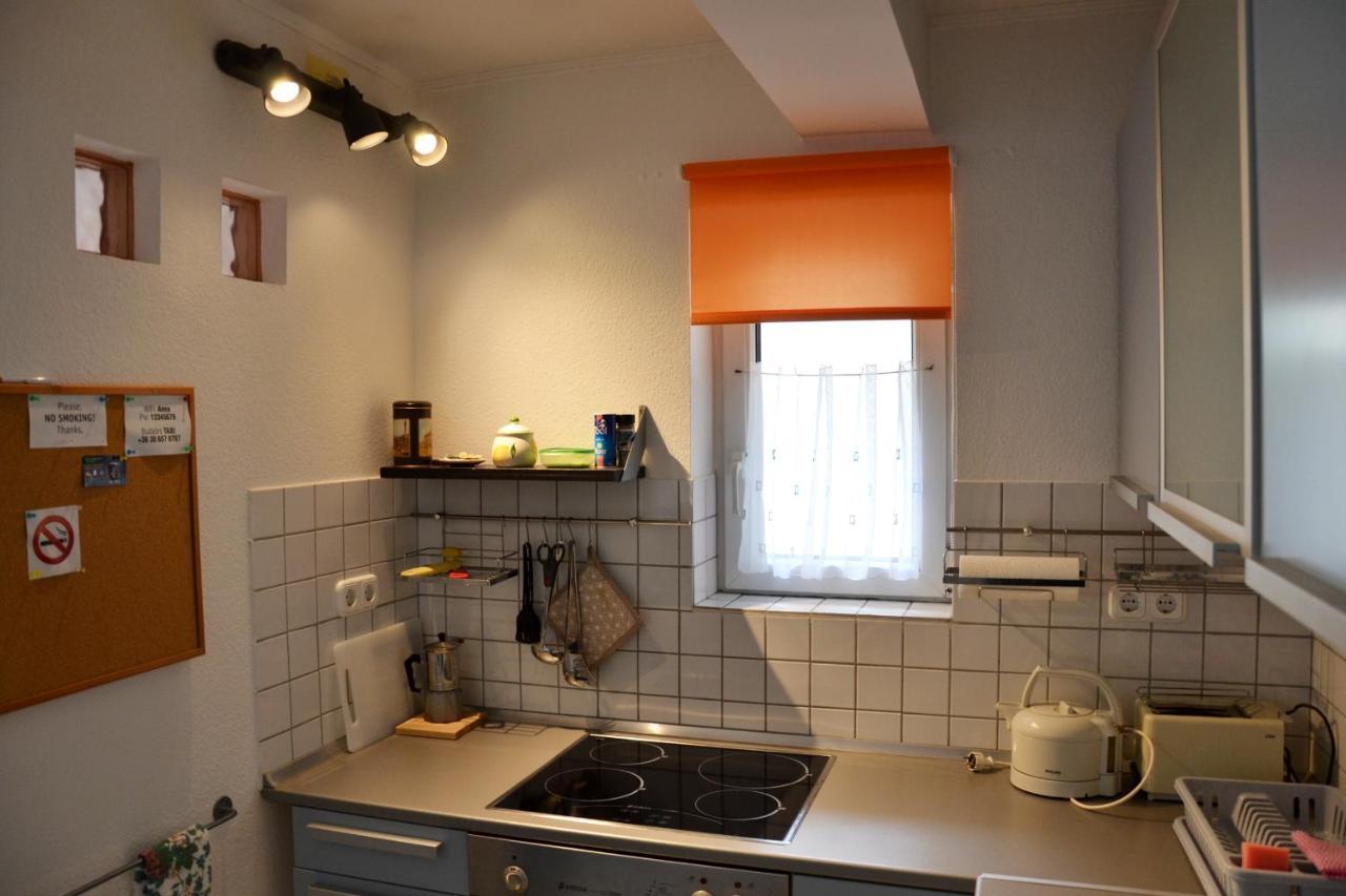 Anna Apartment Budaors Luaran gambar
